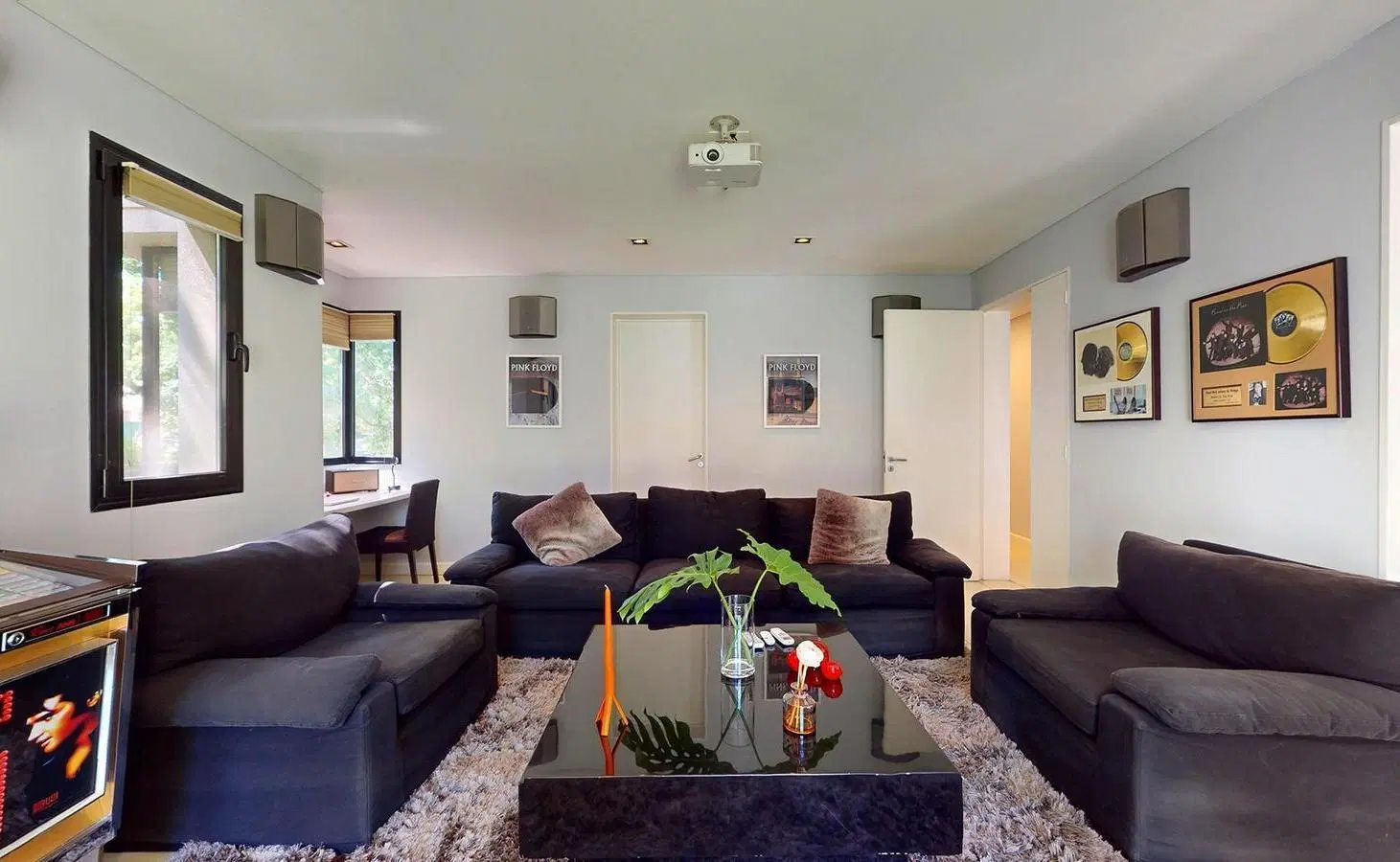 VENTA – Casa de autor en San Jorge Village Country Club | 4 suites | Doble altura | Jardín y pileta 5