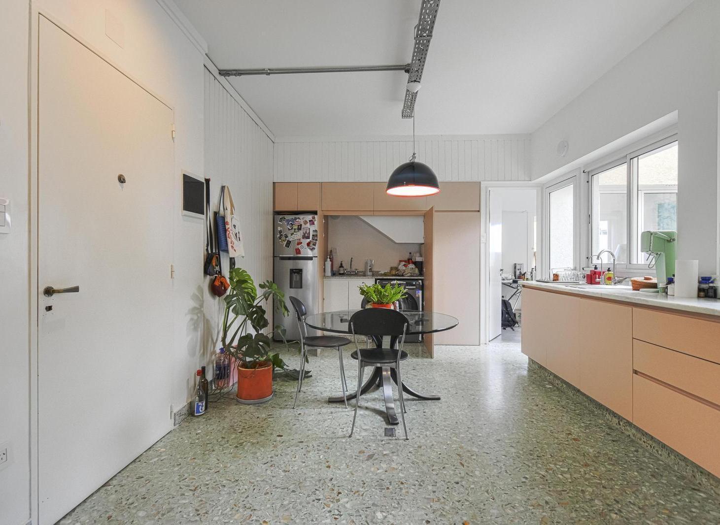 Foto de VENTA | PH Amplio y Luminoso Sin Expensas - Reciclado a Nuevo - Balcón y Patio - Parque Saavedra, imagen 2