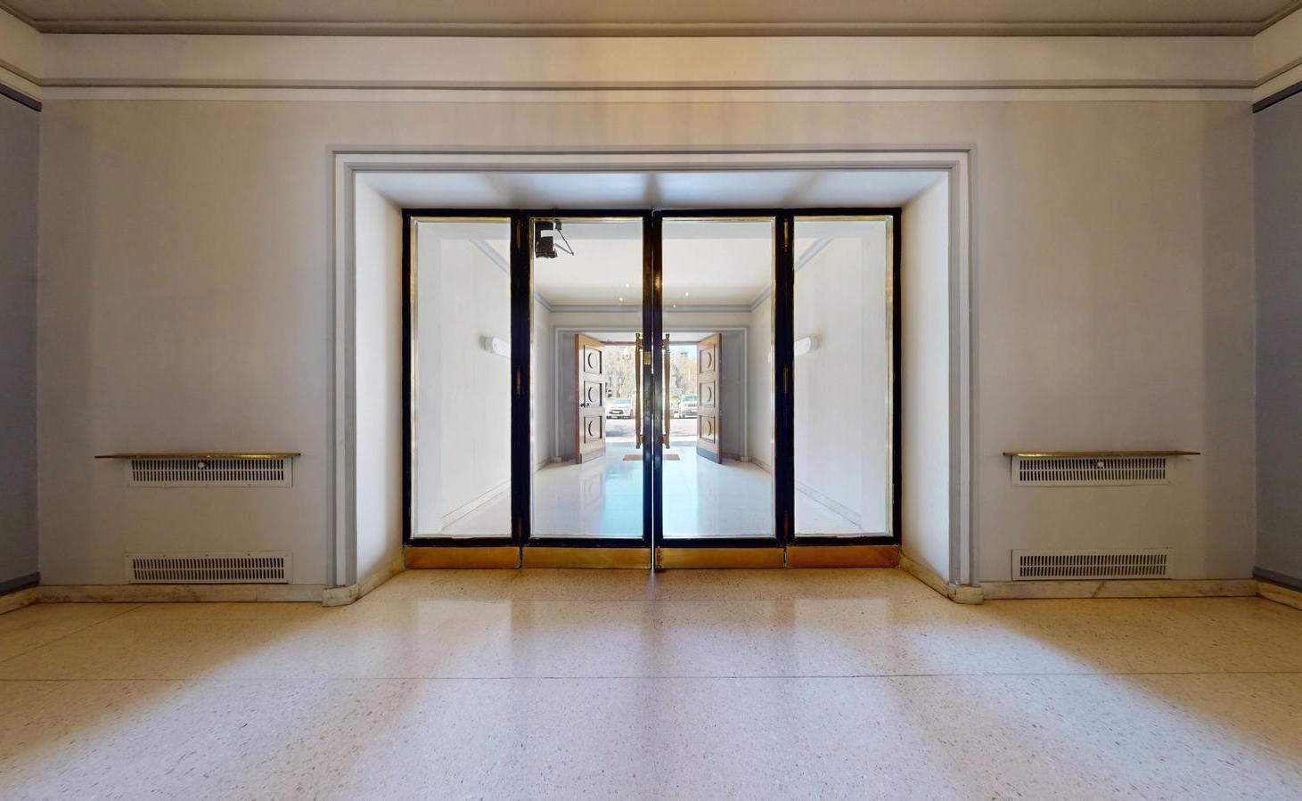 Foto de Semipiso en venta 3 dormitorios con balcón y vistas a Plaza Carlos, imagen 4