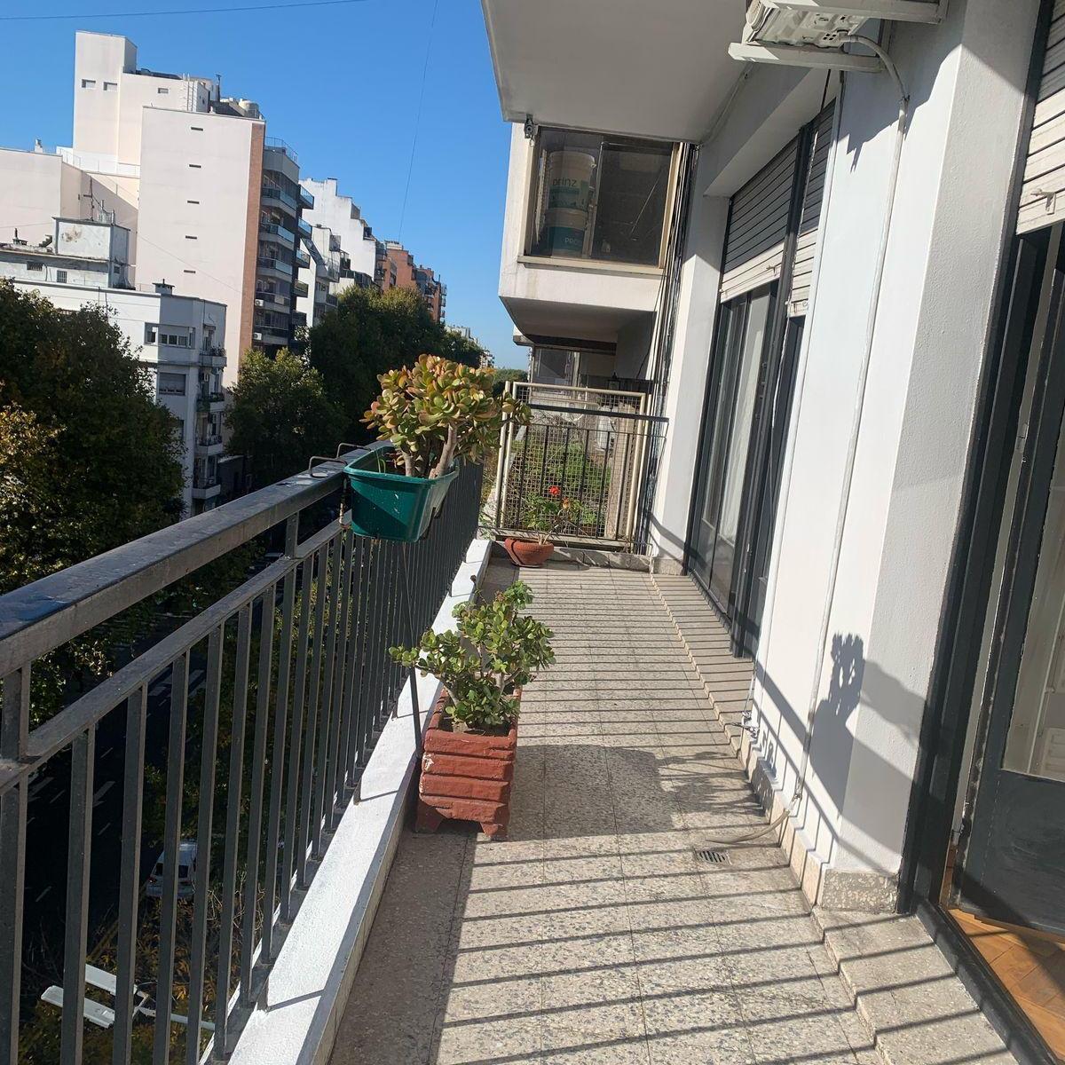4 Ambientes + Dependencia en Venta – Semipiso Súper Luminoso en Piso Alto 3