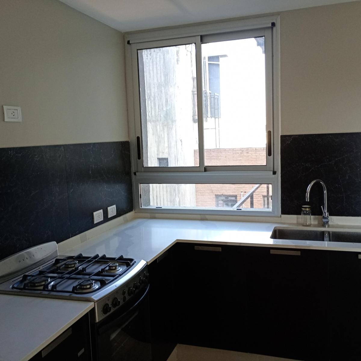 Departamento Premium de 2 Dorm. + Dependencia + 2 Cocheras 3