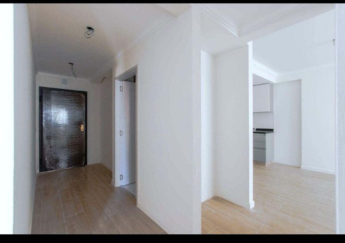 Foto de Departamento de 63 m² con 2 dormitorios en venta en Balvanera, imagen 3