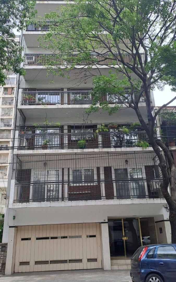 Foto de FLORES EXCELENTE Semipiso al Frente u$S 180.000 2 Dorm+Escrit 3 baños, imagen 2