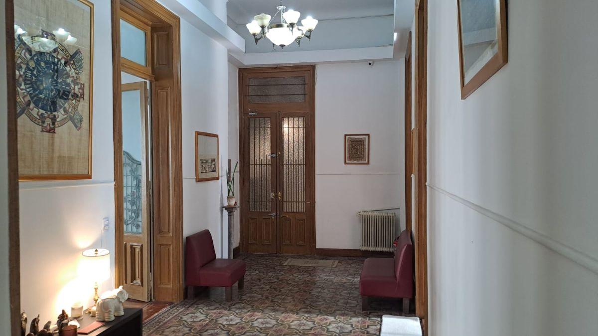 Foto de Av. Callao esq. Sarmiento. Depto Antiguo Reciclado a su época, Son 228, imagen 3