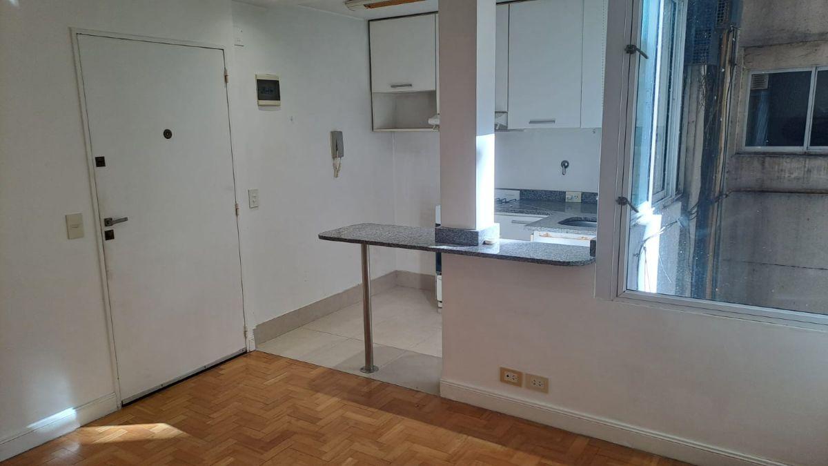 Foto de RECOLETA Patio Bulllrich ALQUIILER $ 750.000 Dos Ambientes Expensas $, imagen 3