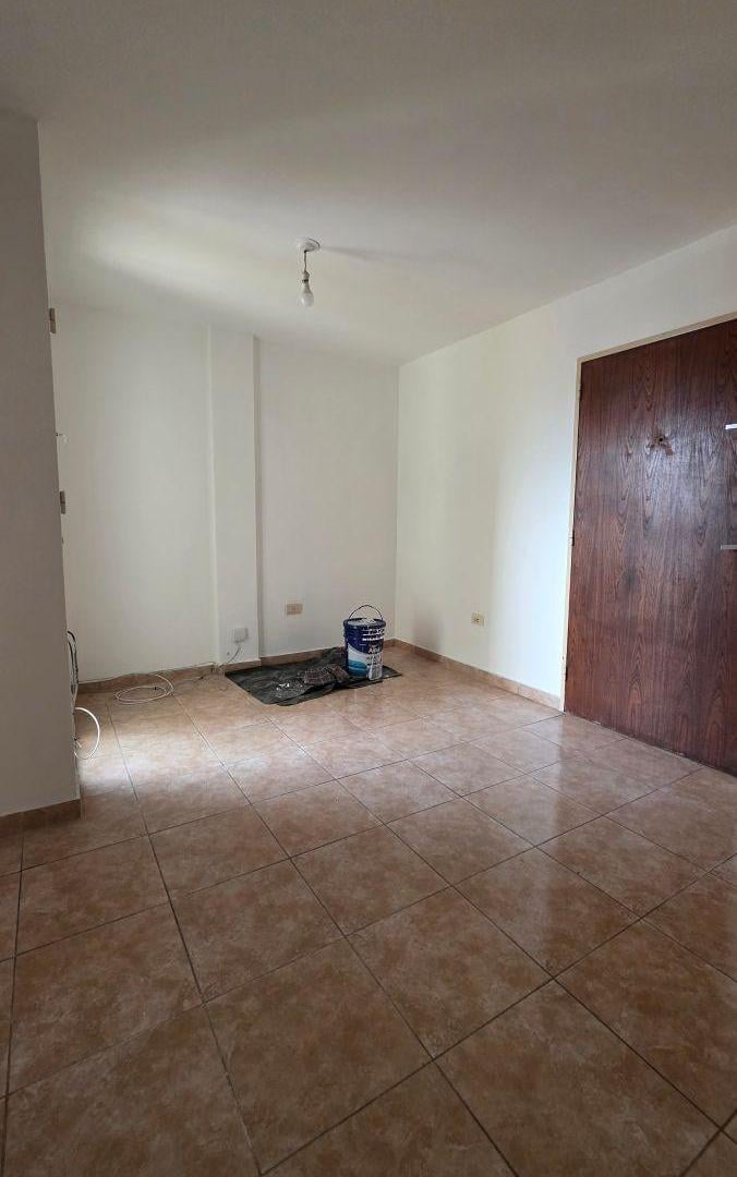 Foto de SAN MARTIN 263 - Ed Florencia -2 dorm - se alquila, imagen 2