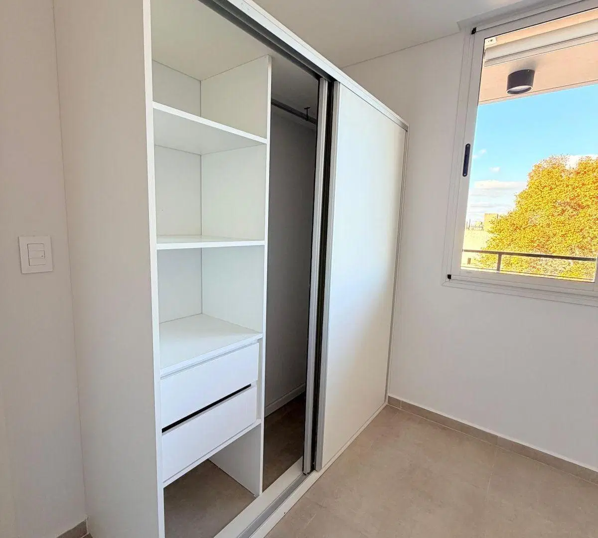Departamento de un dormitorio a estrenar con dos cocheras y amenites 4
