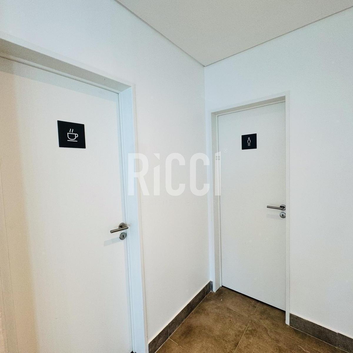 Oficina en Venta Berazategui Centro 2