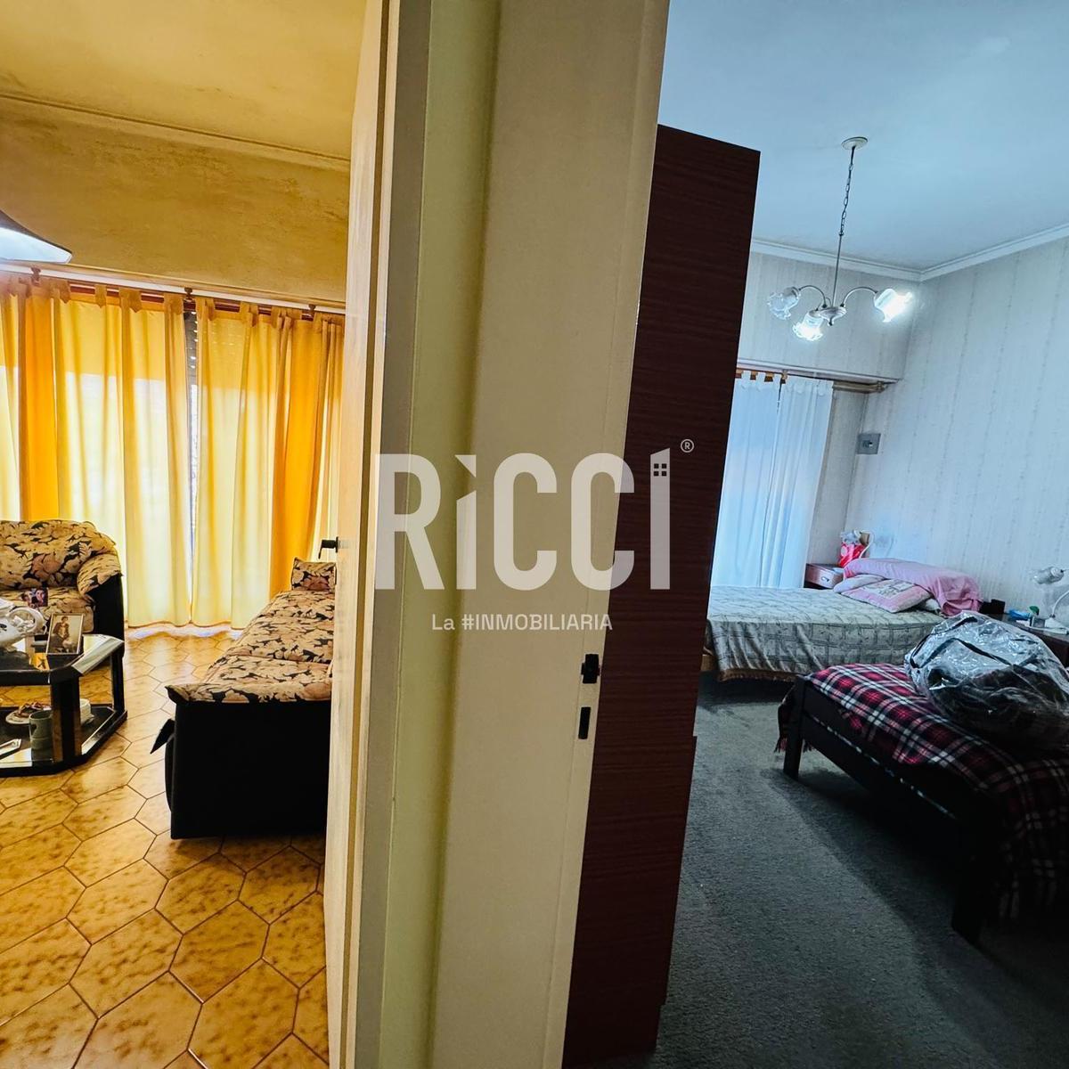 Casa en Venta Quilmes Ideal 3 Familias o Consultorios. 5
