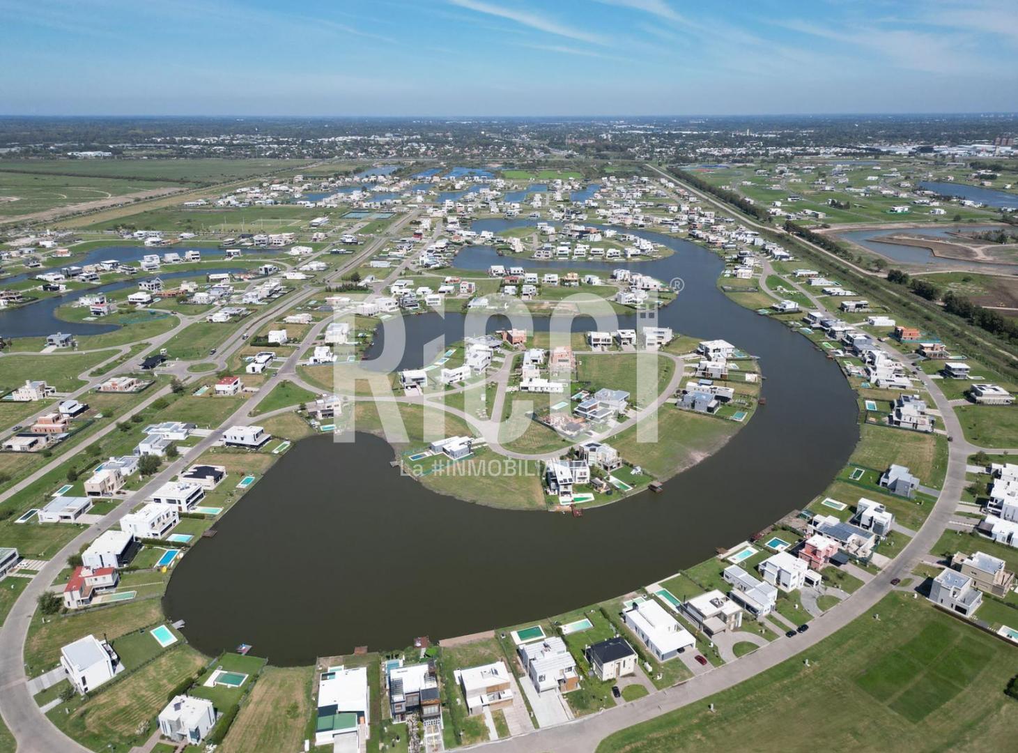 Lote en venta El Cano Pueblos del plata Hudson