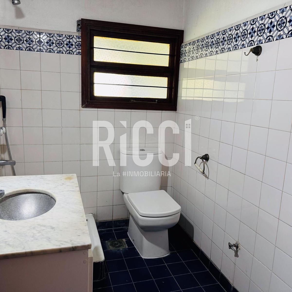 Casa 6 ambientes con Pileta en Venta Apta credito Ranelagh
