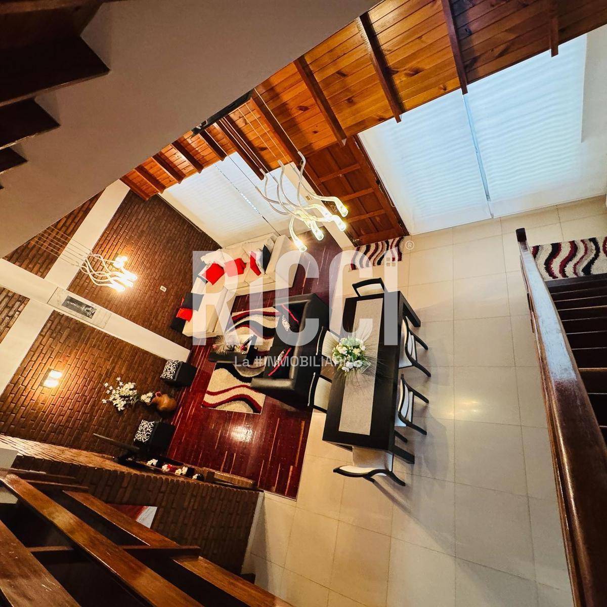 Casa en Venta en Berazategui Centro, Barrio Ducilo 4