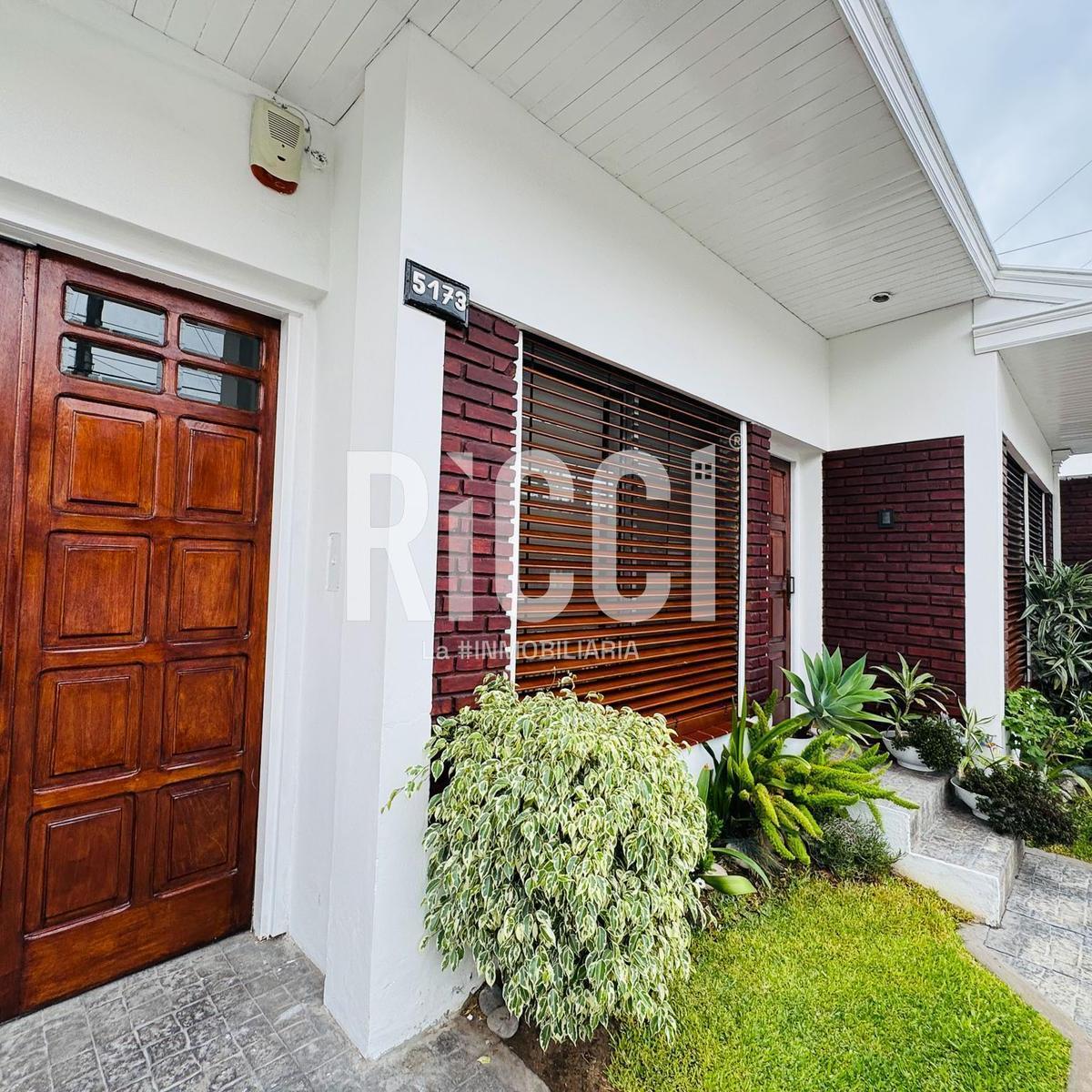 Casa en Venta en Berazategui Centro, Barrio Ducilo 1