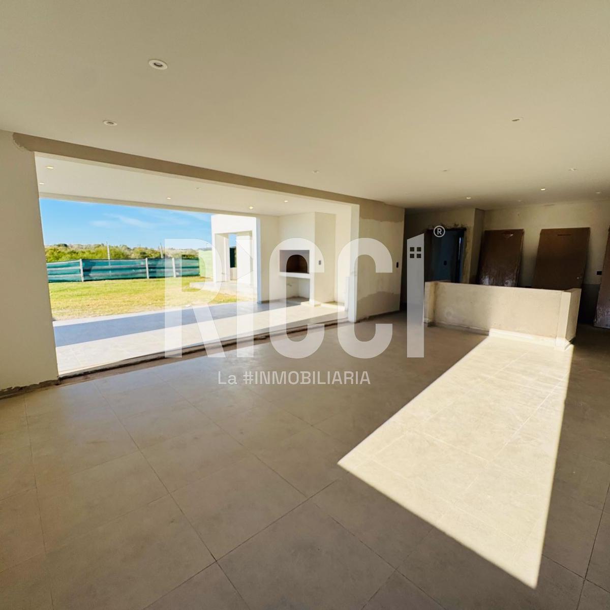 Foto de Casa 4 ambientes en venta Villalobos Hudson, imagen 2