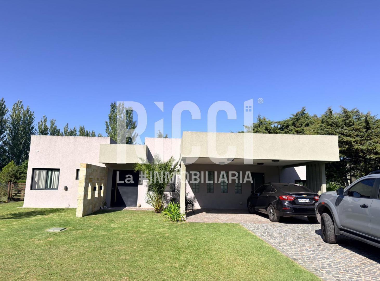 Casa 4 ambientes en venta La candida