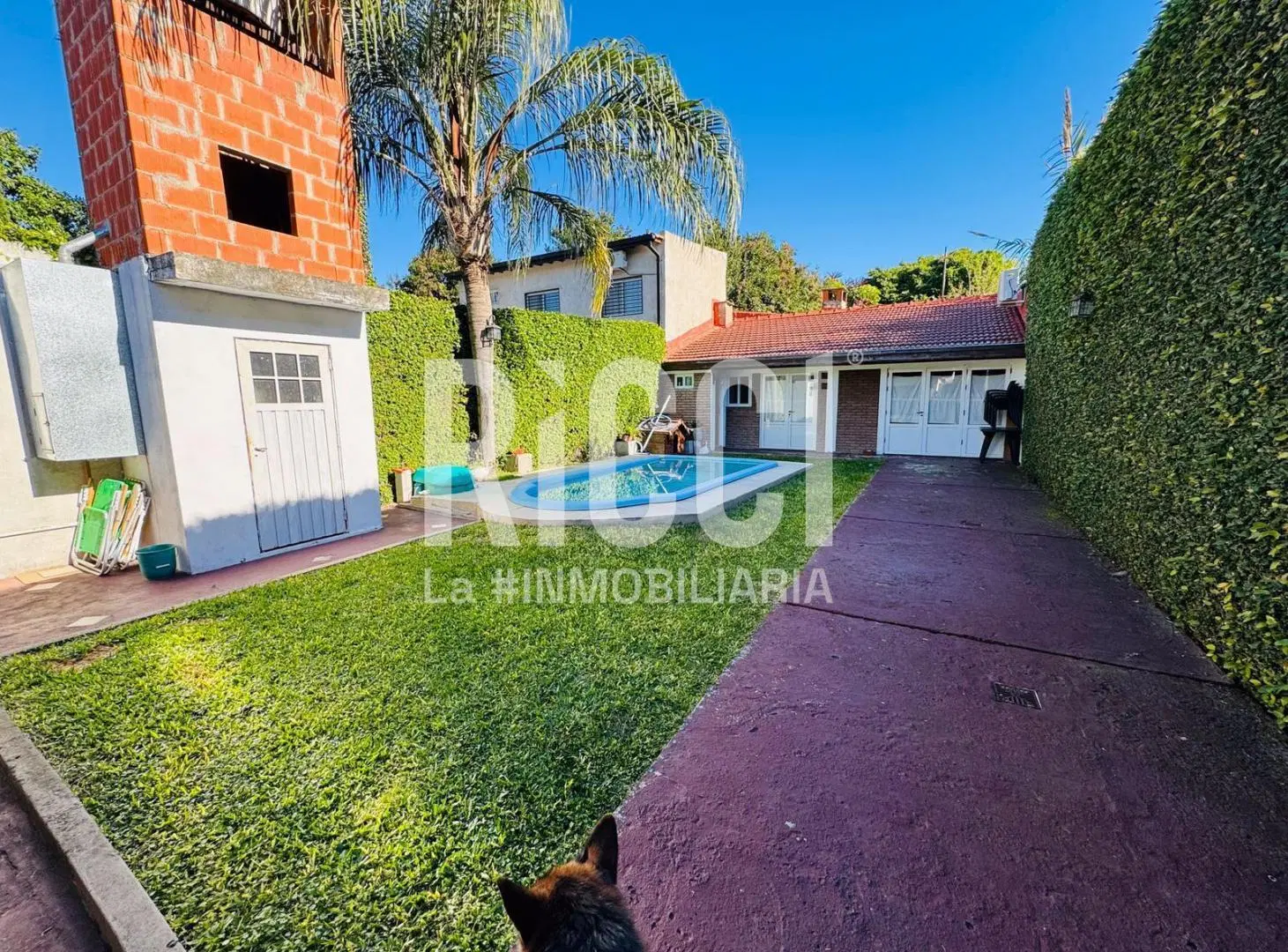 Casa en venta Apta a Credito de 4 ambientes con piscina en Berazategui centro 5