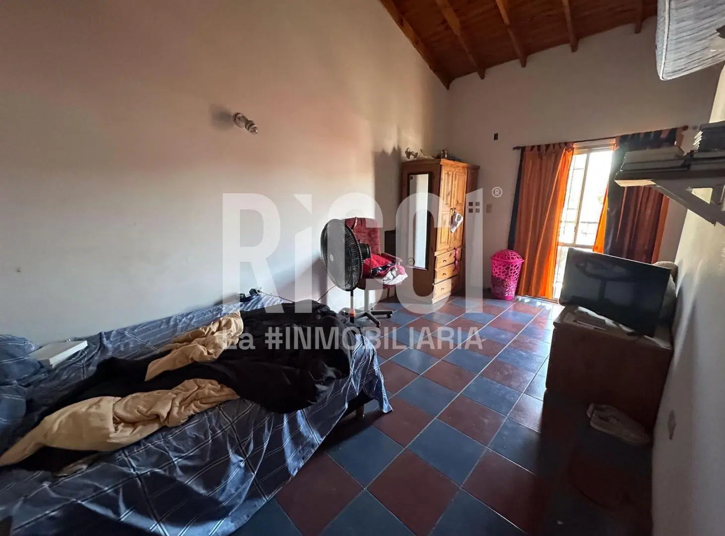 Casa en VENTA 4 AMBIENTES Juan Maria Gutierrez 3