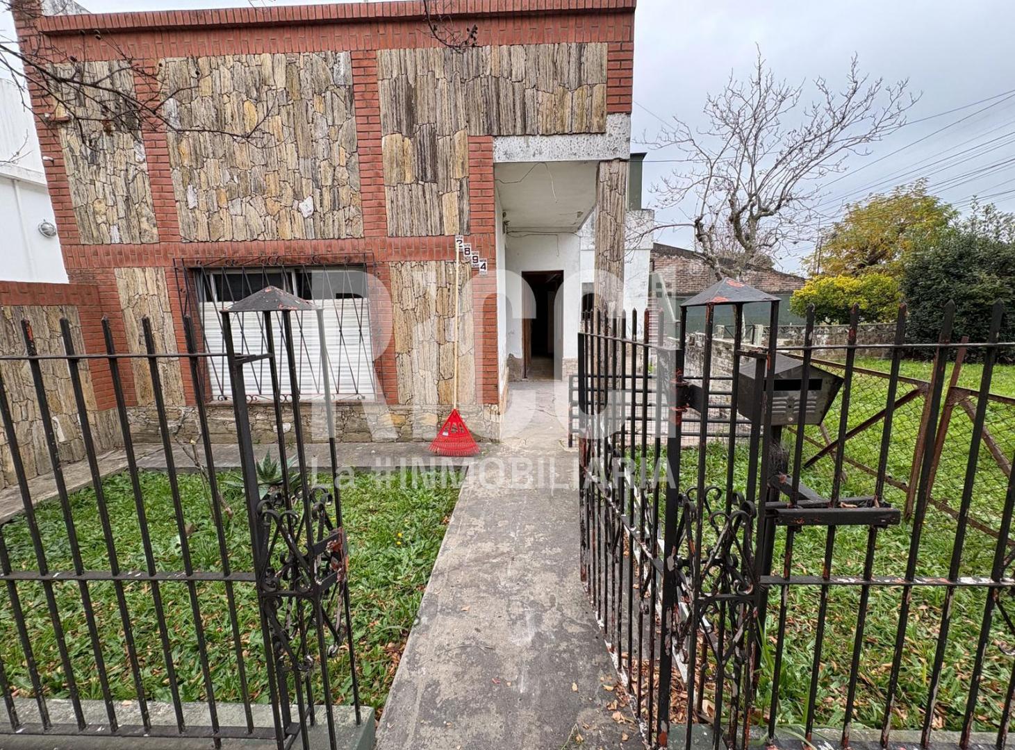 Casa en venta 3 ambientes Berazategui