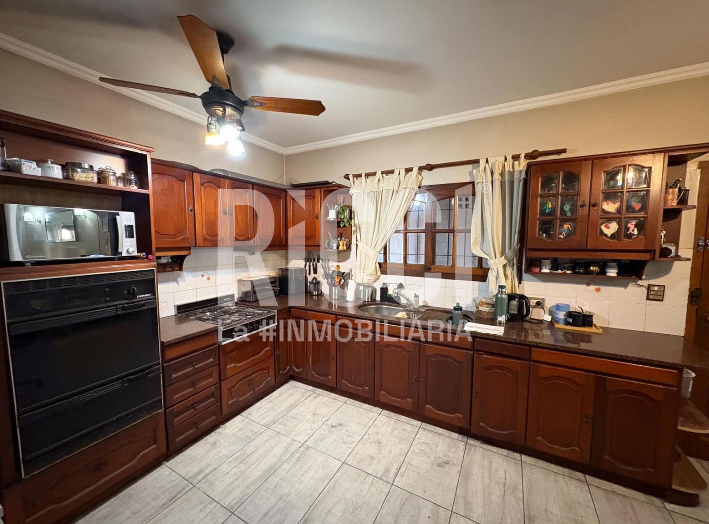 Foto de Casa en venta Berazategui 5 ambientes, imagen 4