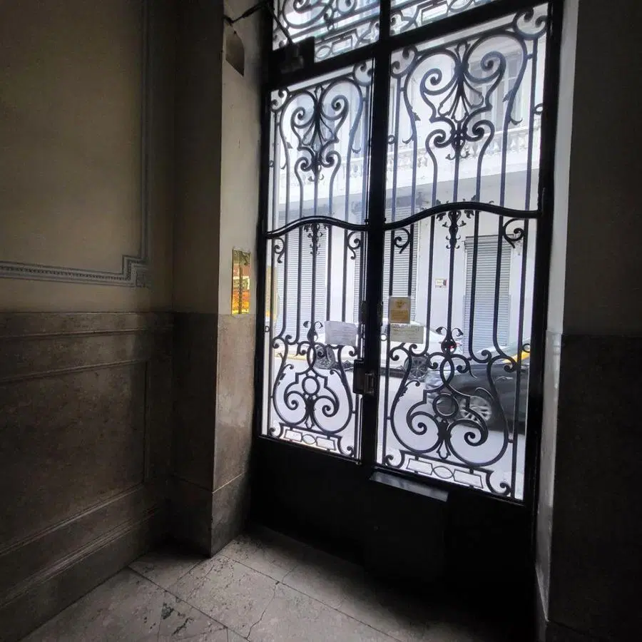 VENTA 5 AMBIENTES EDIFICIO PATRIMONIAL 3