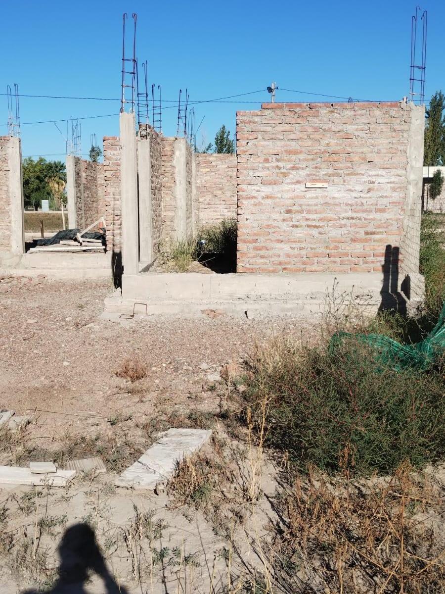 Casa en Construcción - Barrio Privado Los Álamos - Fray Luis Beltran 1
