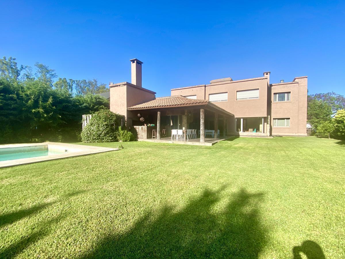 Casa - Funes 1