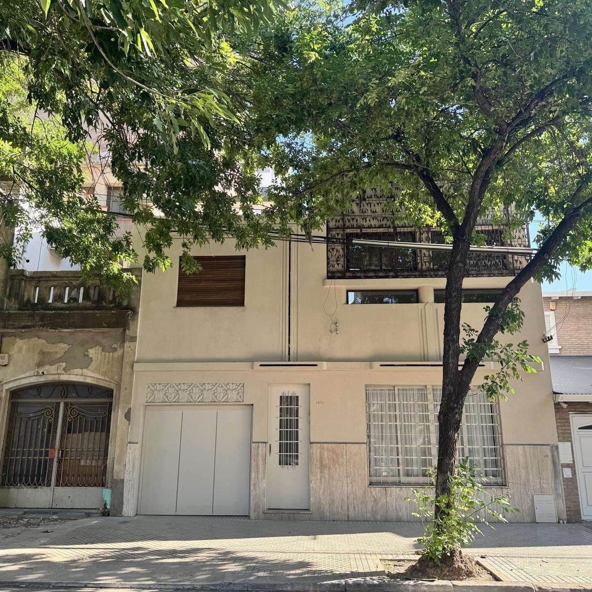 Increíble Casa en Barrio Abasto de 4 Dorm. 4