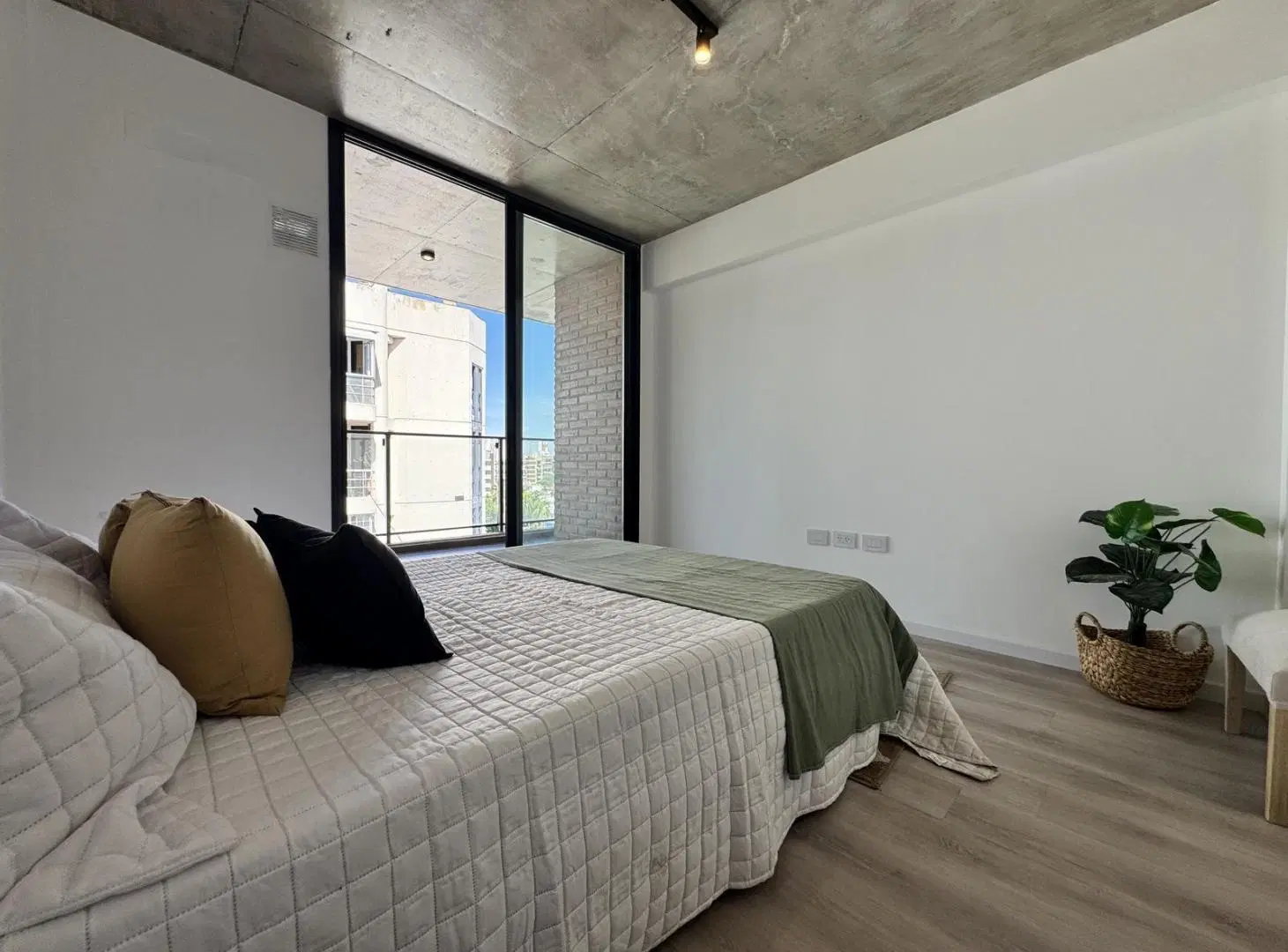 Departamento de 2 dormitorios al Frente 4