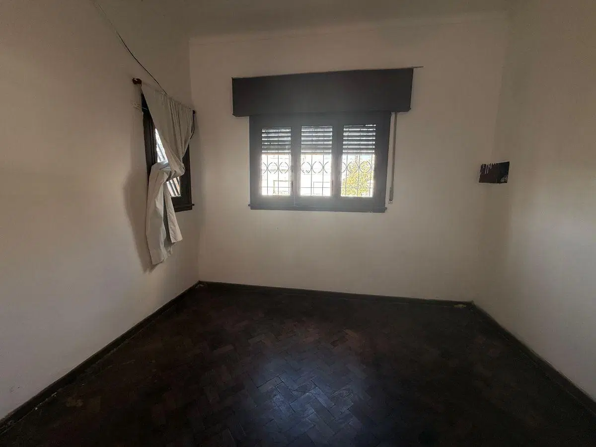 Venta de Casa en Zona de Parque Saavedra 1