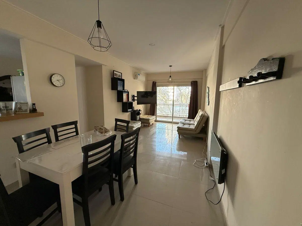 Venta de Departamento de 2 Dormitorios con cochera cubierta.- 3
