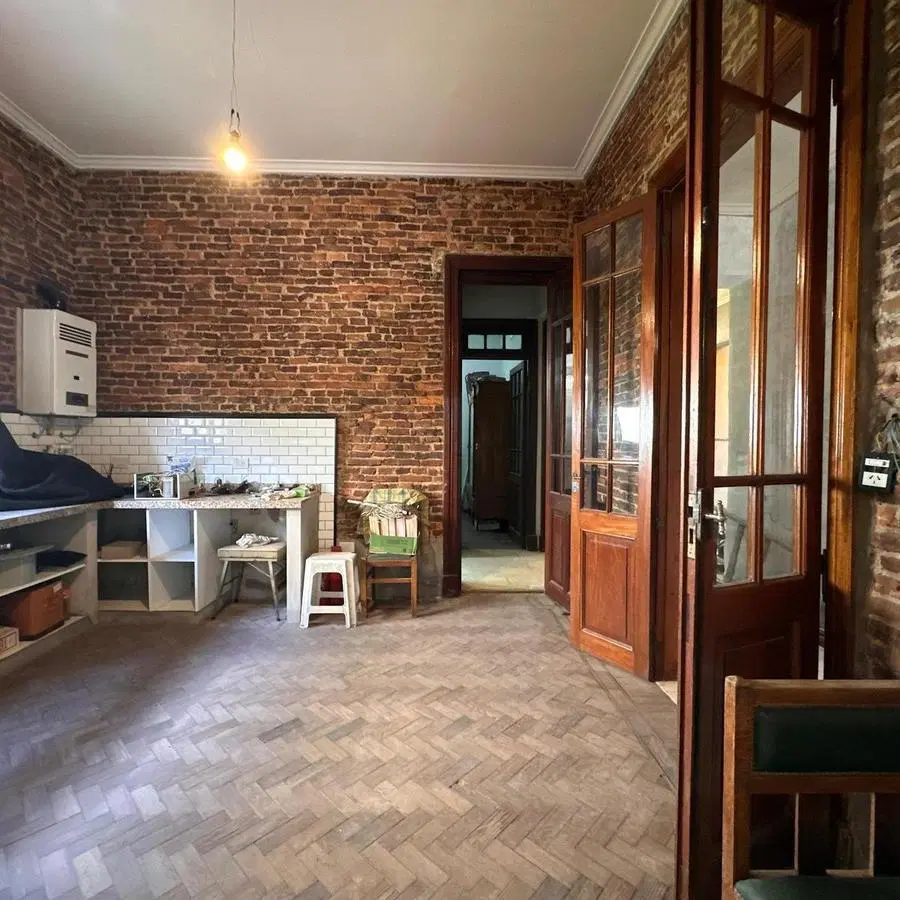 Venta de Casa con Desarrollo Comercial 1