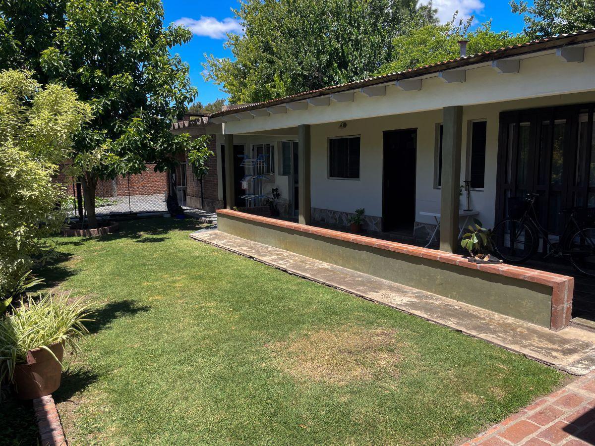 Foto de Casa en venta Villa Elisa, imagen 1