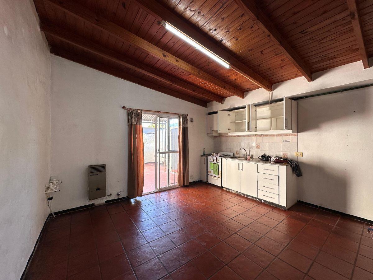 Foto de Venta de Departamento 2 Dormitorios en 137 y 80, imagen 1