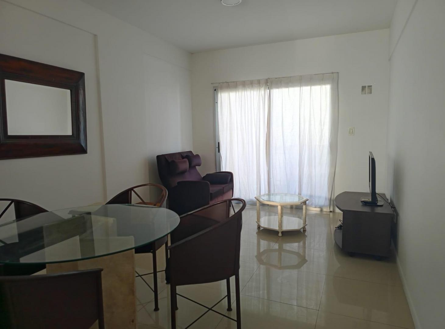 Foto de DEPARTAMENTO DE 1 DORMITORIO EN ALQUILER, imagen 2