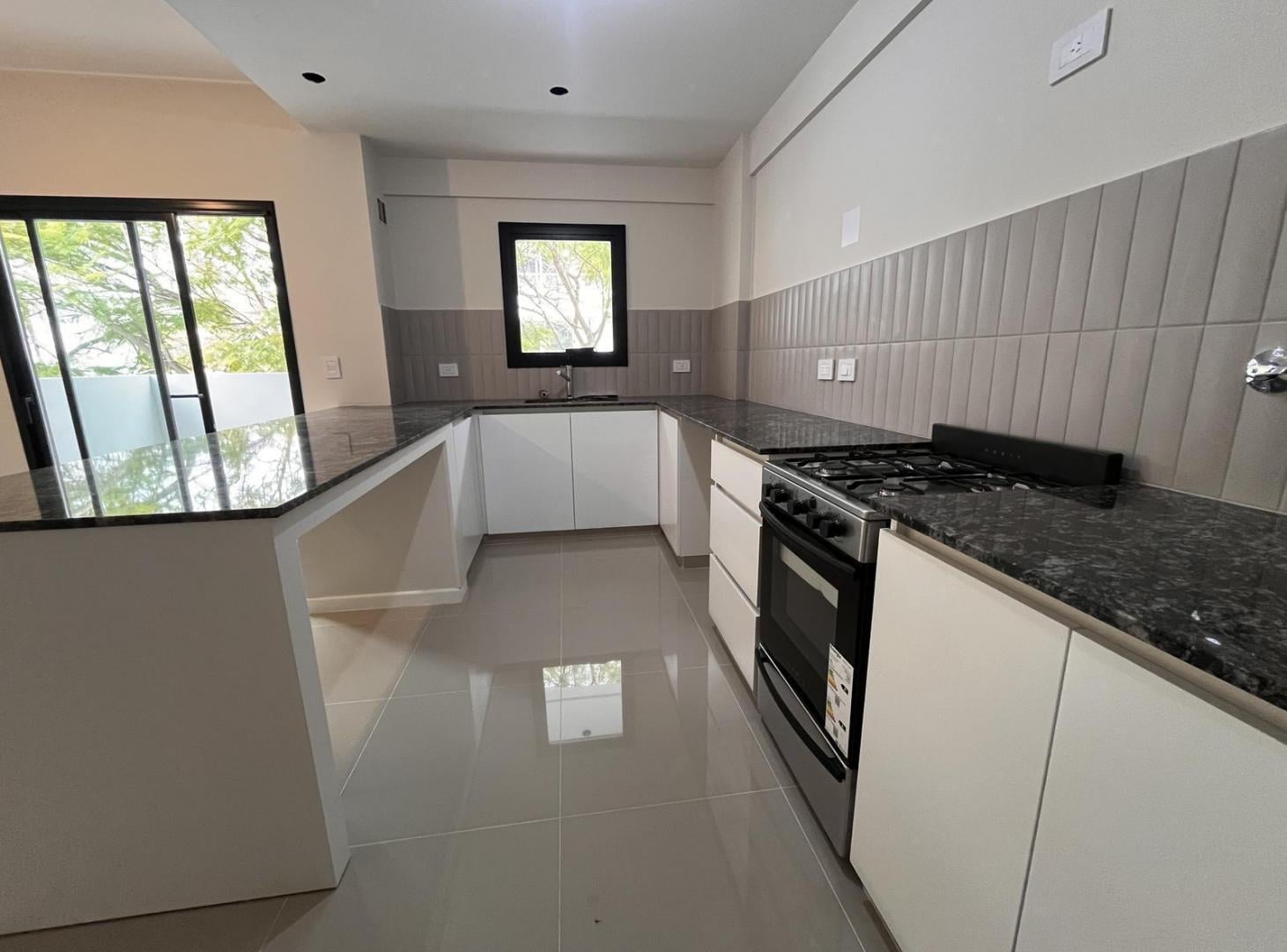 Foto de DEPARTAMENTO DE 2 DORMITORIOS EN ALQUILER, imagen 1