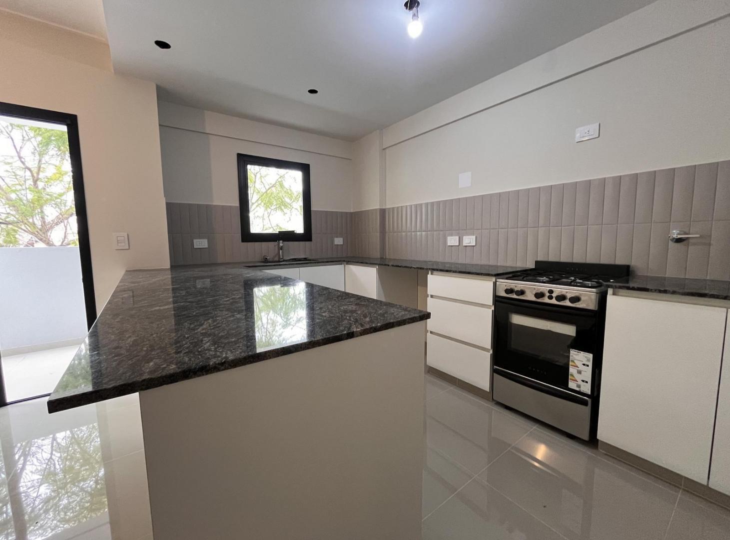 Foto de DEPARTAMENTO DE 2 DORMITORIOS EN ALQUILER, imagen 3