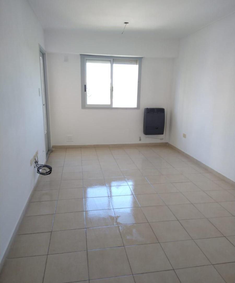 Foto de DEPARTAMENTO EN VENTA DE UN DORMITORIO CON COCHERA, imagen 1