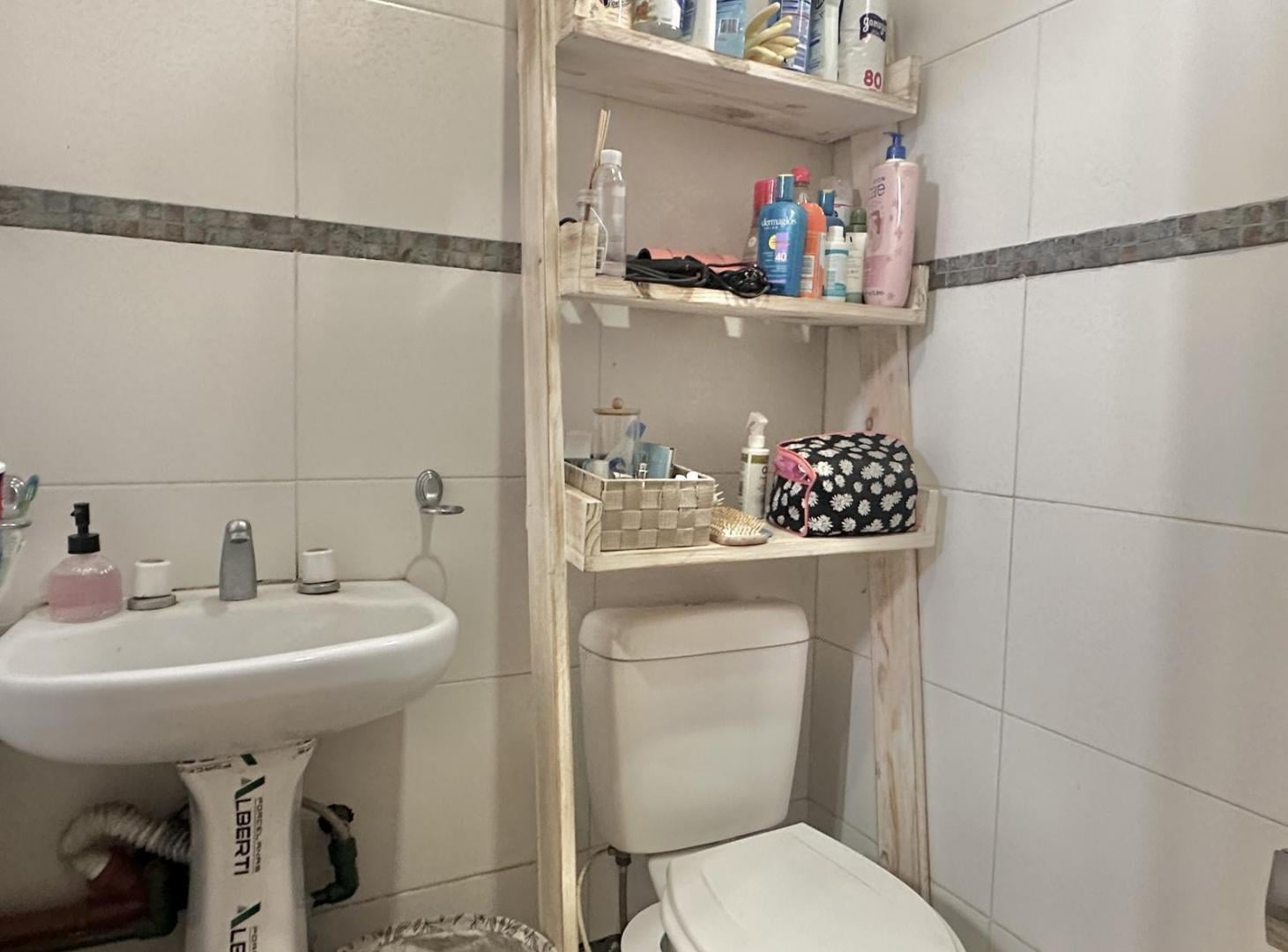 Foto de Casa en VENTA de 1 dormitorio - Lisandro Olmos, La Plata, imagen 4