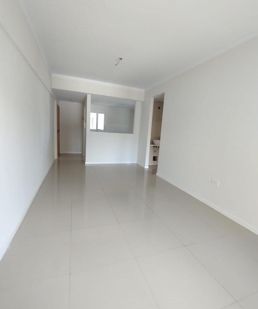 Foto de DEPARTAMENTO EN ALQUILER DE 1 DORMITORIO EN LA PLATA, imagen 2