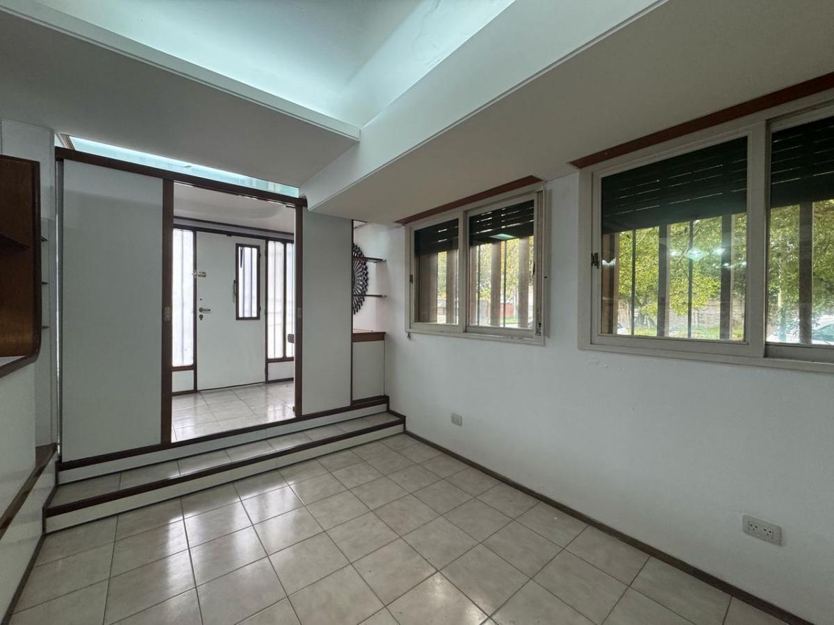 Foto de CASA DE 3 DORMITORIOS EN VENTA APTA BANCO, imagen 1