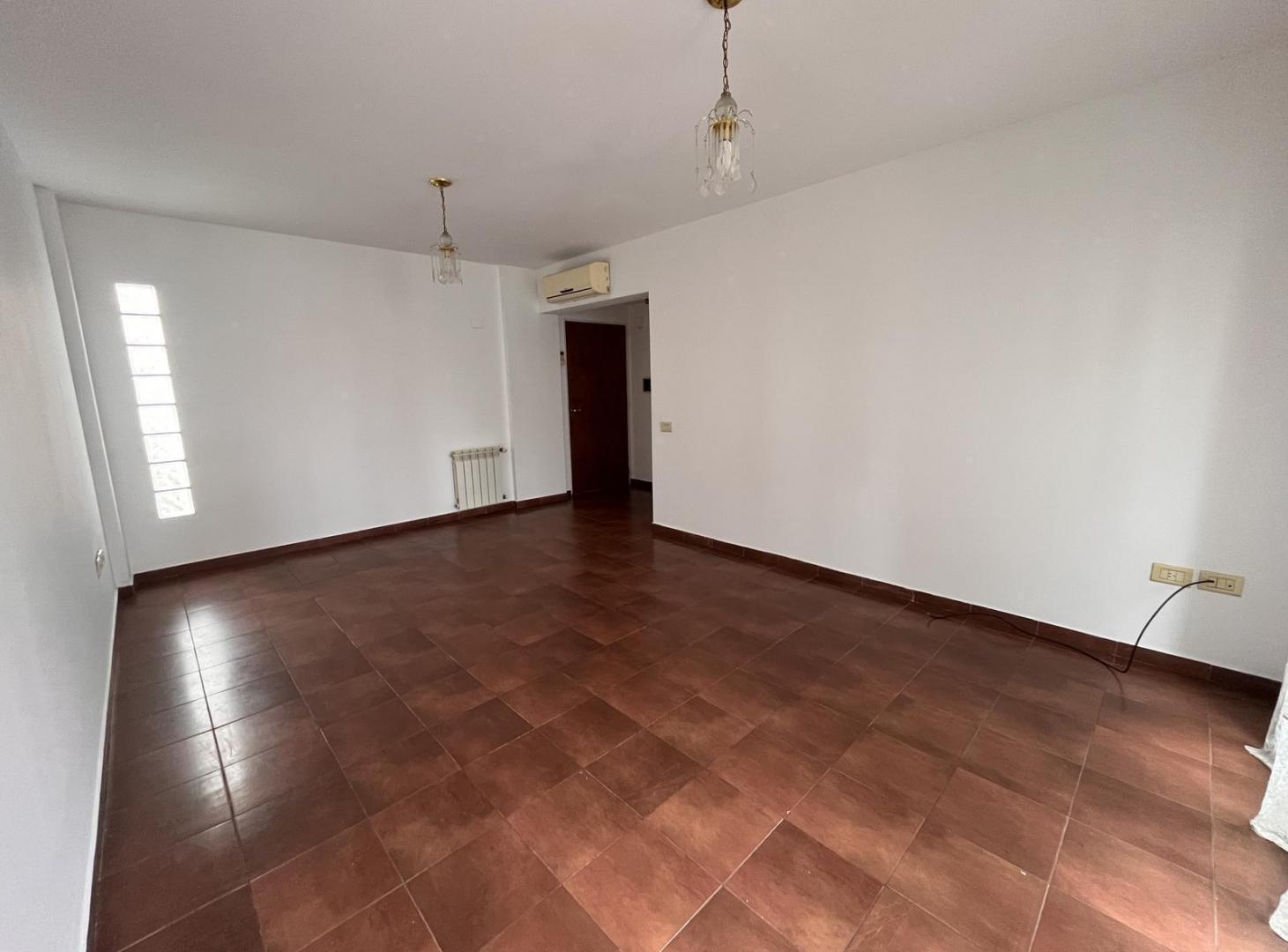 Foto de DEPARTAMENTO EN ALQUILER DE 2 DORMITORIOS EN LA PLATA, imagen 4