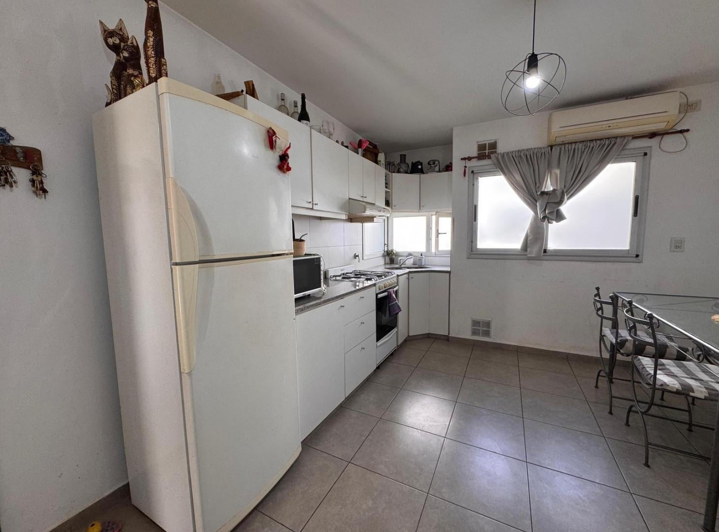 Foto de VENTA DE DEPARTAMENTO DE 2 DORMITORIOS CON PATIO Y COCHERA, imagen 1
