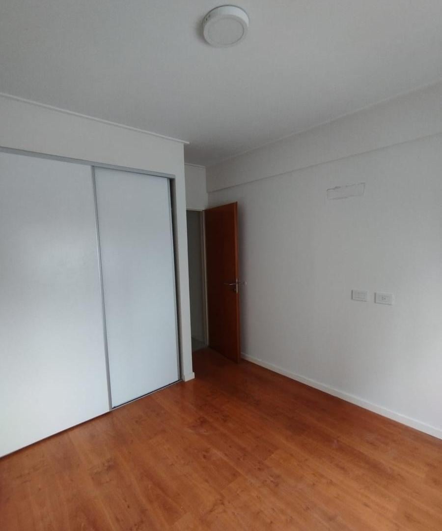 Foto de DEPARTAMENTO EN ALQUILER DE 1 DORMITORIO EN LA PLATA, imagen 3
