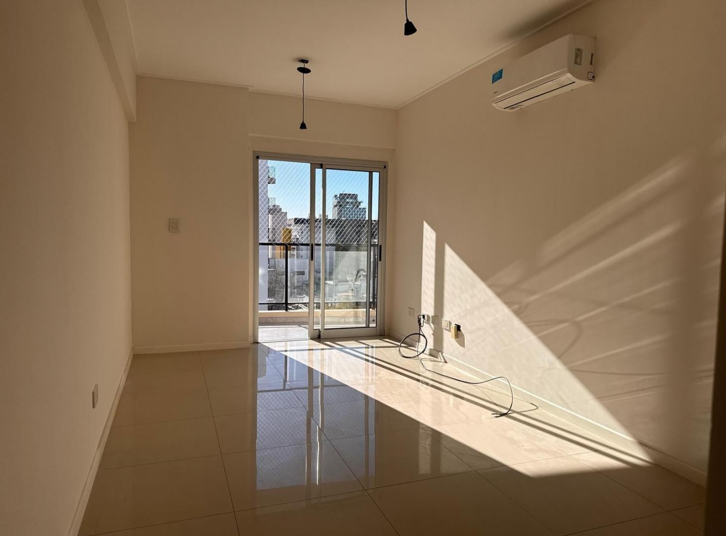 Foto de DEPARTAMENTO EN ALQUILER DE UN DORMITORIO EN LA PLATA, imagen 1