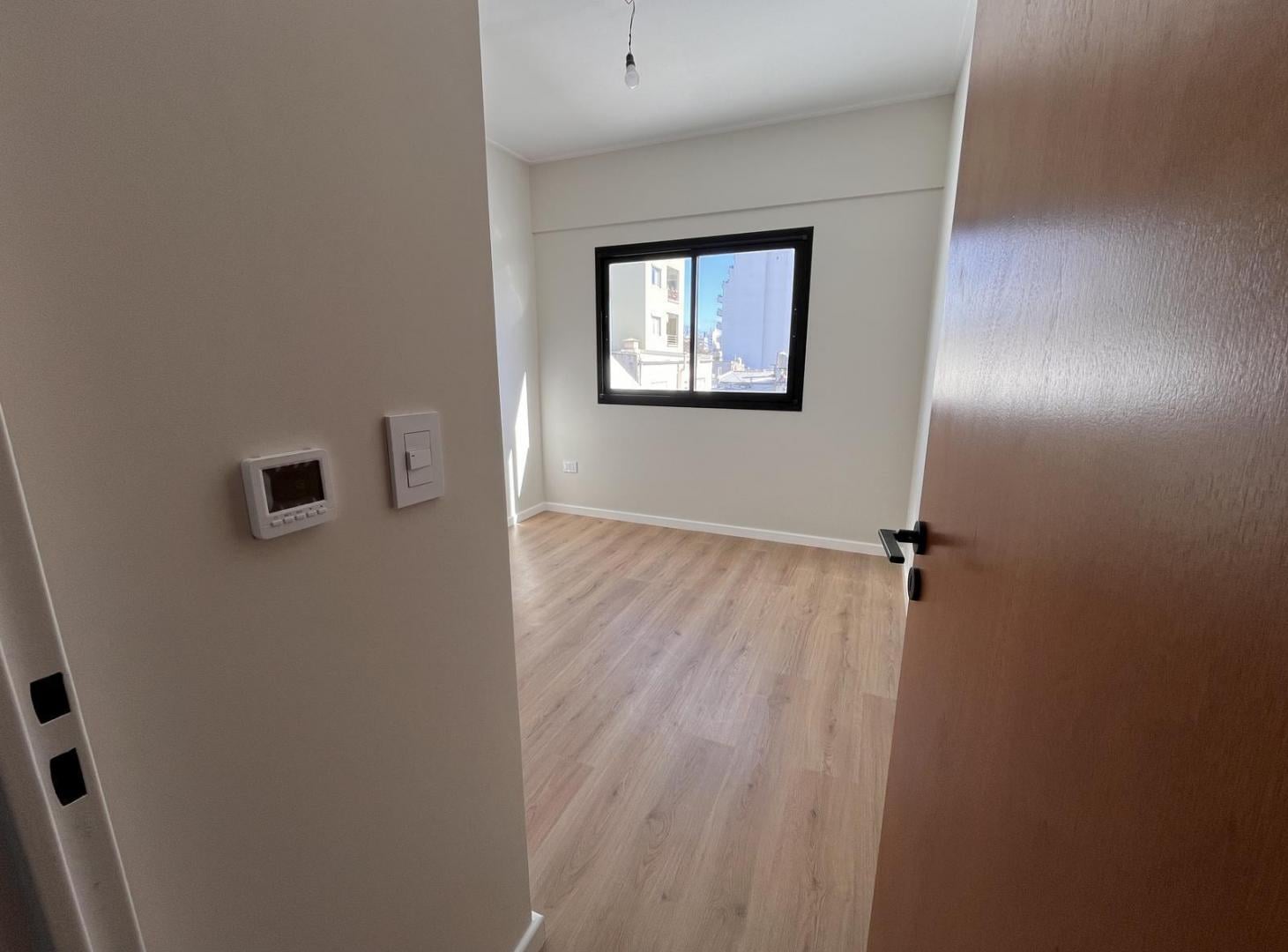 Foto de DEPARTAMENTO EN ALQUILER DE UN DORMITORIO EN LA PLATA, imagen 2
