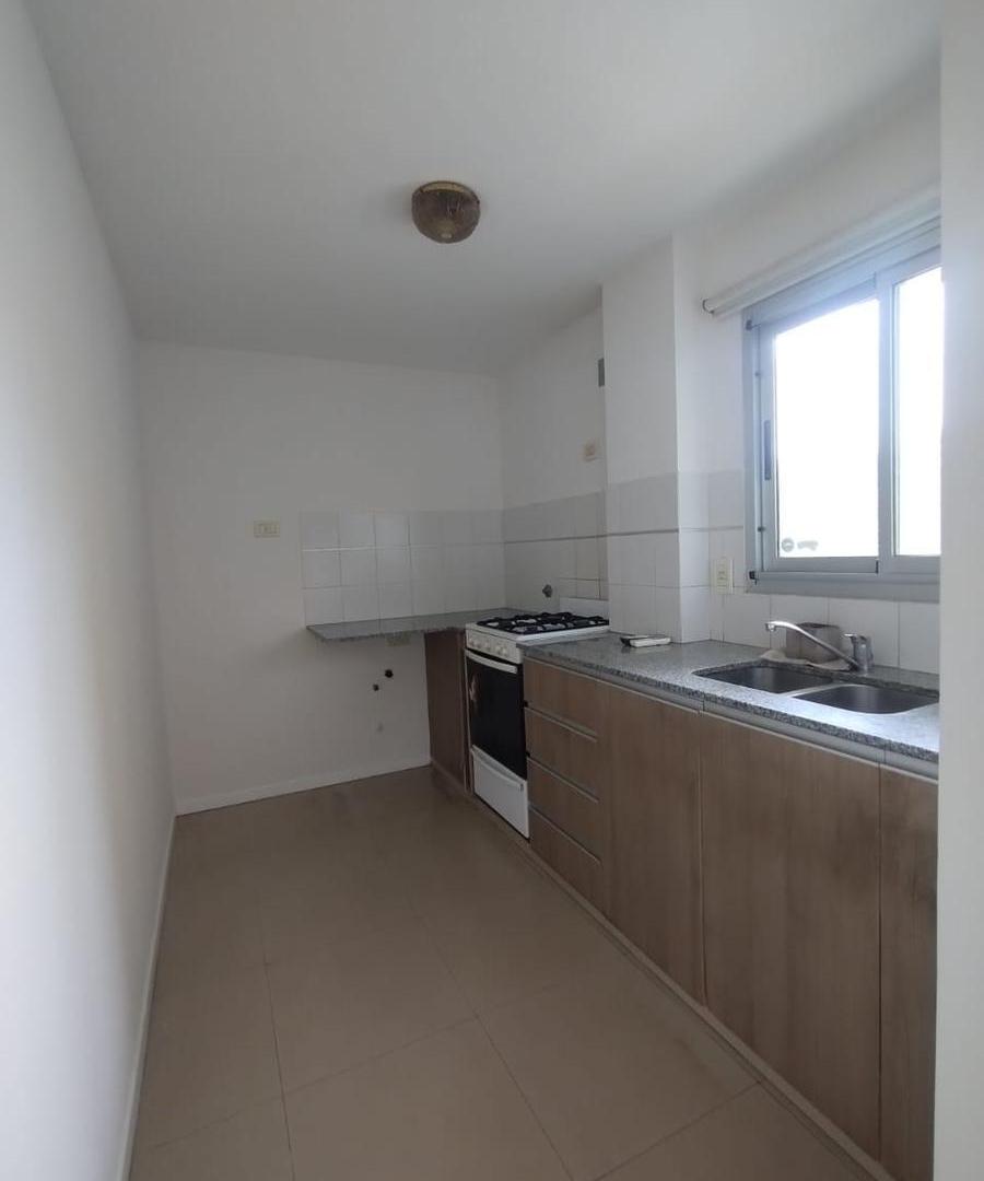 Foto de DEPARTAMENTO DE UN DORMITORIO EN ALQUILER EN LA PLATA, imagen 4