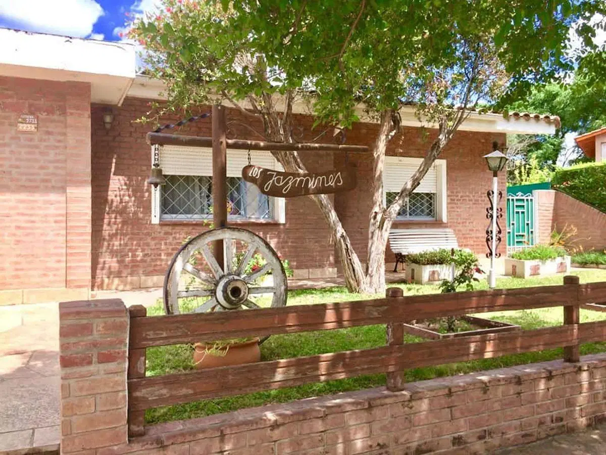CASA EN VENTA EN CARLOS PAZ - BARRIO SANTA RITA 2
