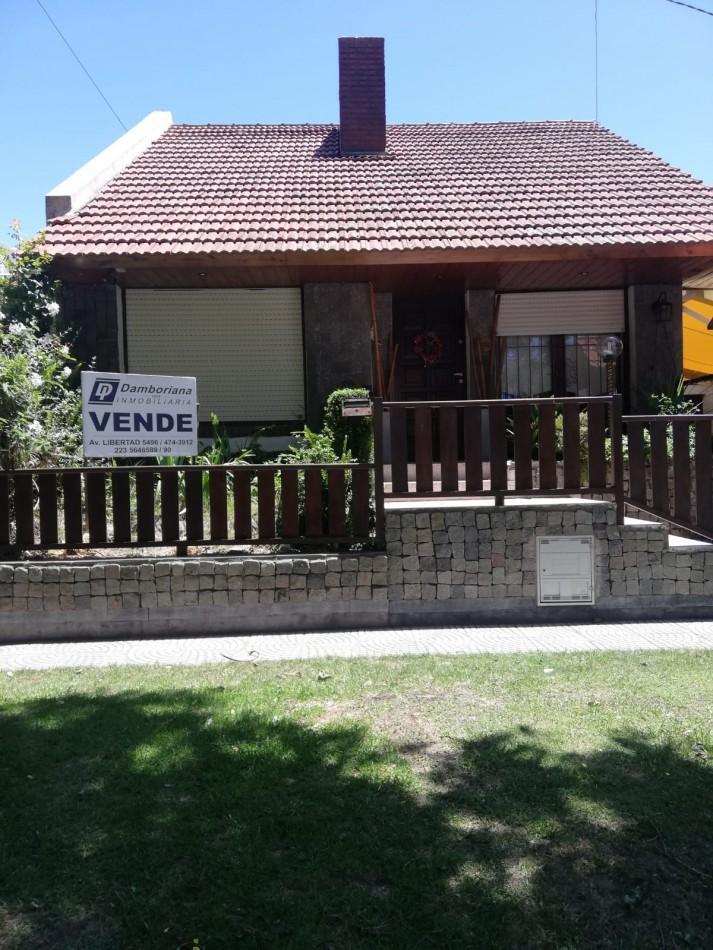 Foto de EXCELENTE CHALET 5 AMBIENTES. PARQUE LURO, imagen 2