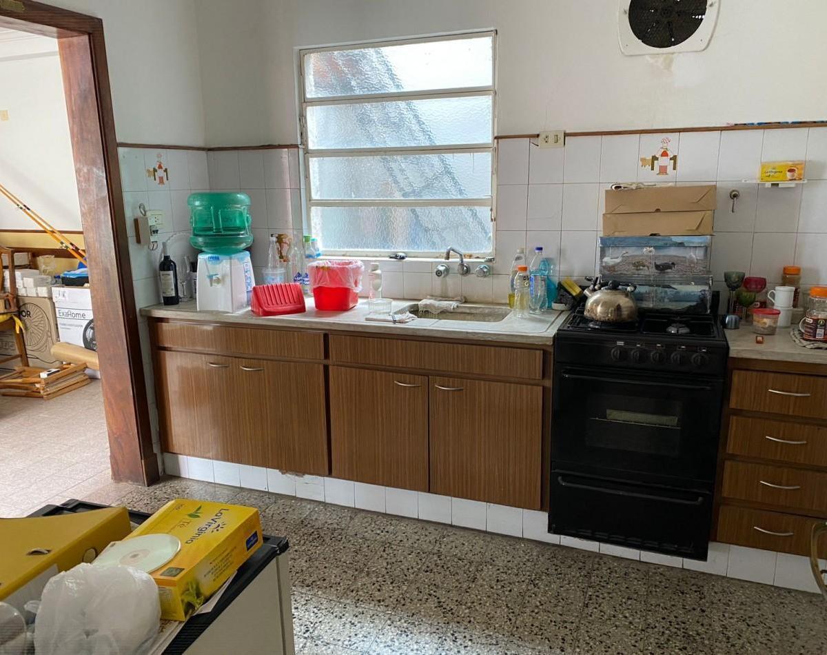 Chalet 4 Ambientes + Dcia, Ideal Profesional o Vivienda a m de Plaza del Agua. 4