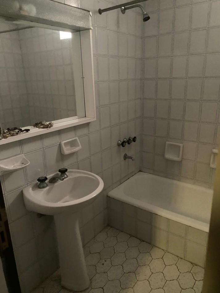 Venta. Chalet 5 Ambientes. Barrio Chauvin 4